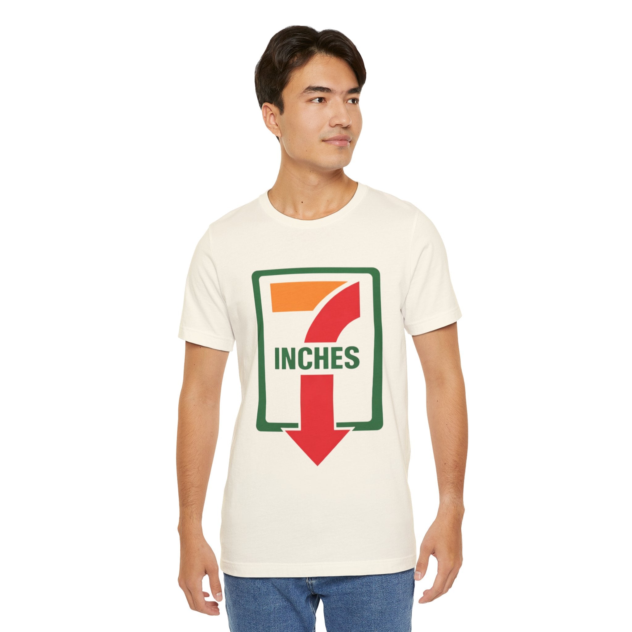 7 Inches Arrow Graphic Tee - Retro Gas Station Logo T-Shirt