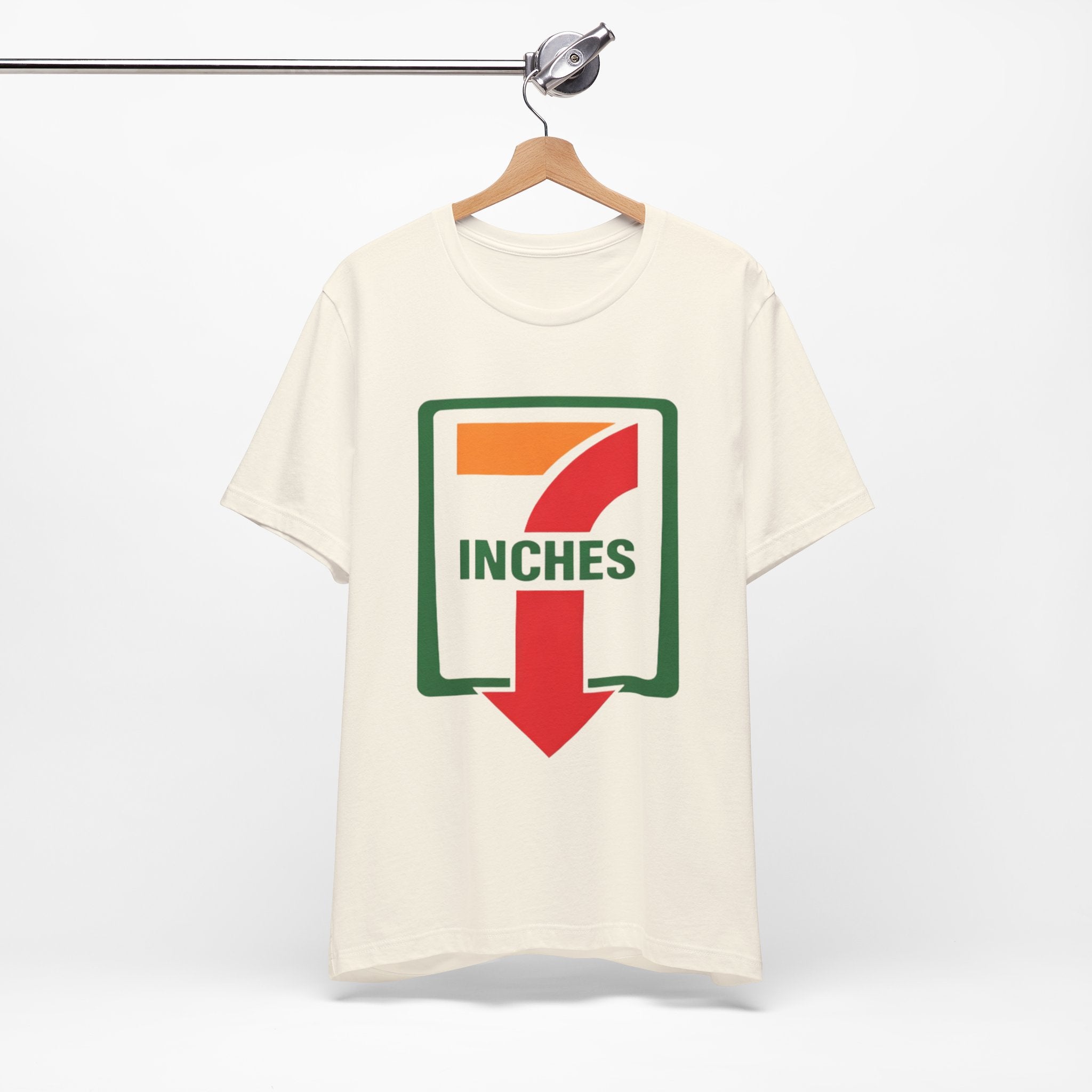 7 Inches Arrow Graphic Tee - Retro Gas Station Logo T-Shirt